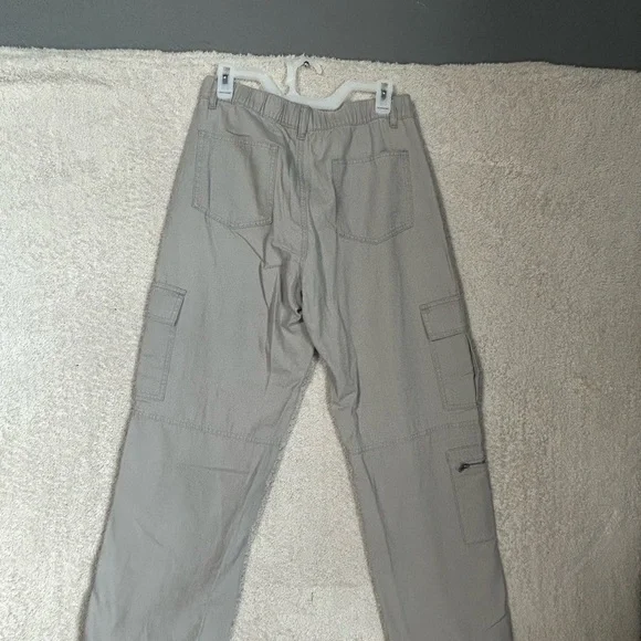 Aeropostale women’s utility cargo pants size medium. - Picture 9 of 10